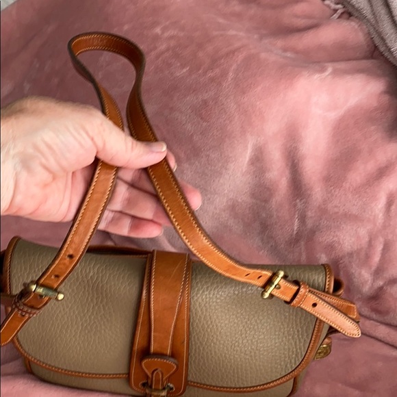 Dooney & Bourke- All Weather Leather shoulder bag - Picture 7 of 9